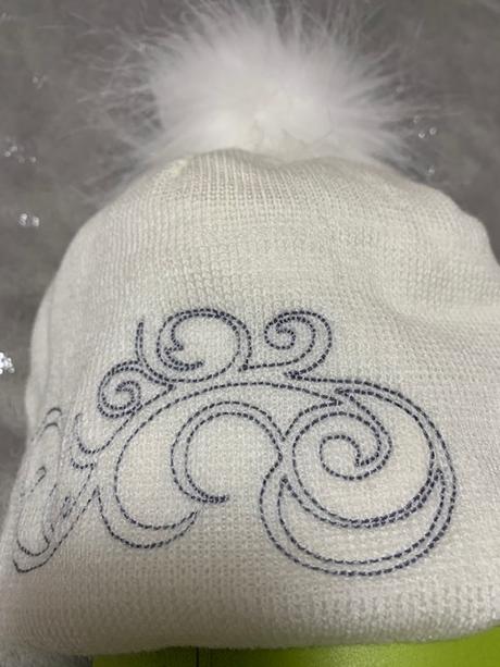 Zimná čiapka s brmbolcom, 