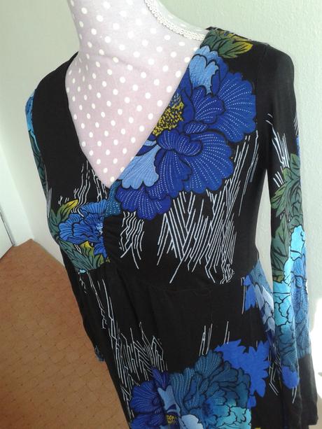 Farebné tričkovinové šaty veľ. s, s