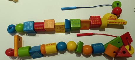 Navliekacie korale hape, 