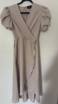 Elegantné spoločenské šaty, 38