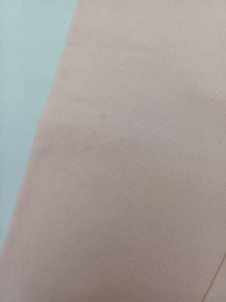 Legíny - hrubšie svetlo lososové, lupilu,98