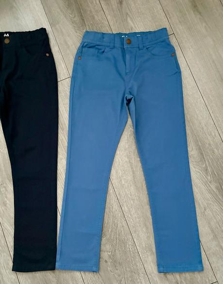 2x slim nohavice veľ. 134, c&a,134