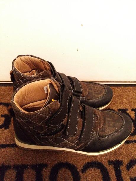 Chlapčenské kožené fendi, 36