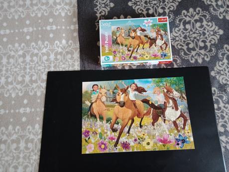 Puzzle spirit zn.trefl od veku 5+,