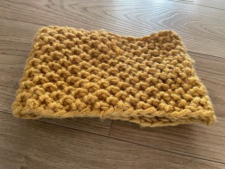 Hackovany nakrcnik, 74