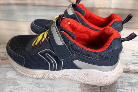 Svietiace detské tenisky zn. geox č. 33, geox,33