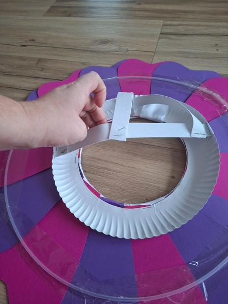 Karnevalová maska- črepníkový kvet, 