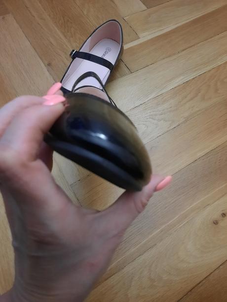 Krásne topánky. vn.dl.22 cm, graceland,36