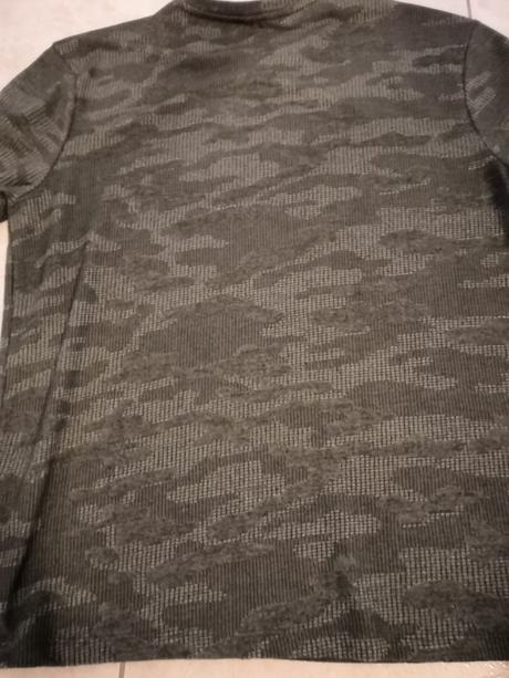 Tričko maskáčové camouflage bershka, fishbone,m
