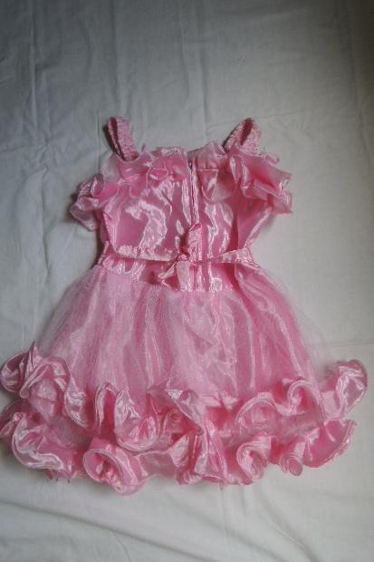 Slávnostné šaty, 110