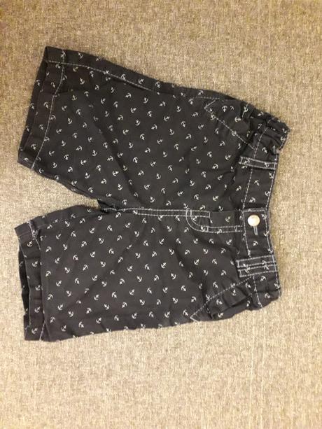 Námornícke kraťasy s kotvami, c&a,92