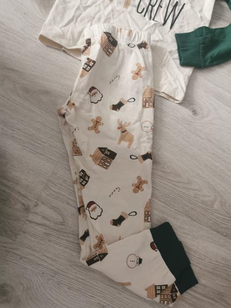 Vianočné pyžamko 7-8rokov, 128