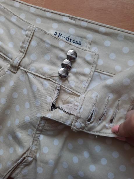 Dámske nohavice, 28