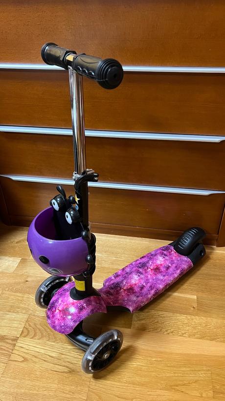 Detská kolobežka 2v1 lienka so svietiacimi led kol, 