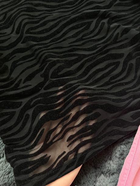 Stradivarius čierne priehľadné zebrované tričko, stradivarius,s