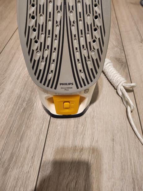 Žehlička philips 2400w model gc 4541, philips