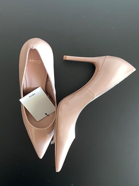 Špicaté ihličky lodičky béžové nude lakované 9 cm, mango,36