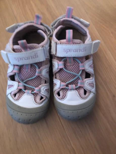 Sportove sandale, sprandi,30