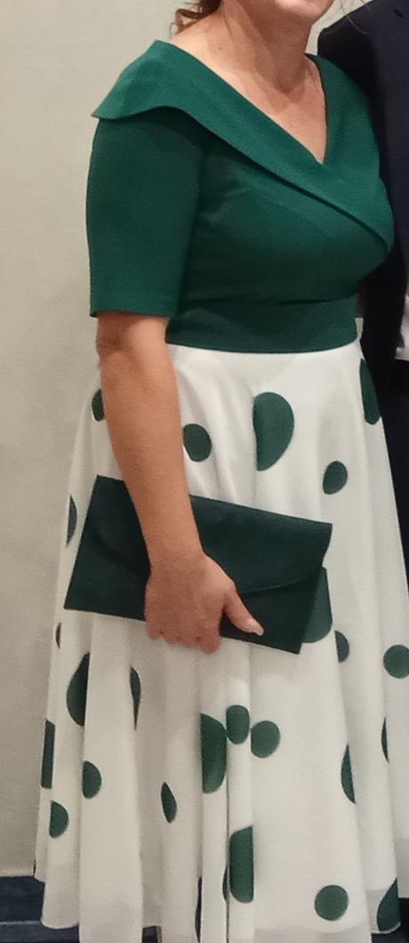 Spoločenské šaty, l