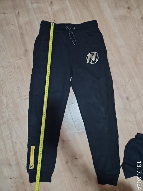 Súprava tričko + tepláky nerf, 140