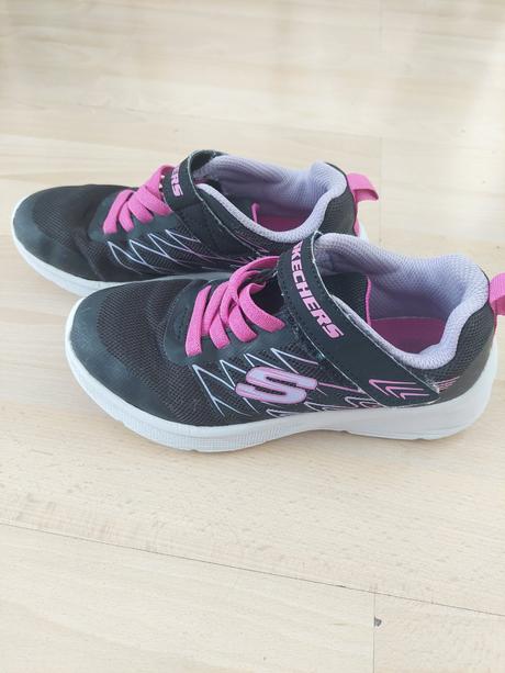 Botasky, skechers,33