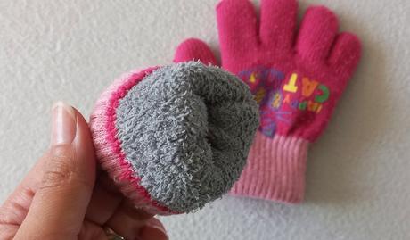 Hrubšie rukavice, 98