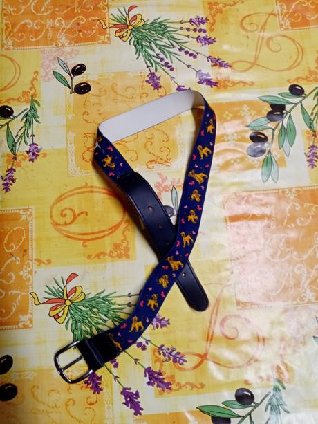 Dievčenský gumový opasok, 