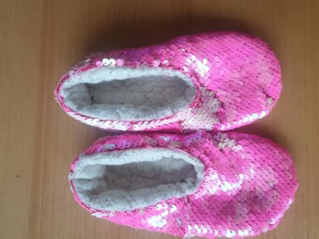 Kozene sandaliky wicky+ 1x papucky velkost 28, 28