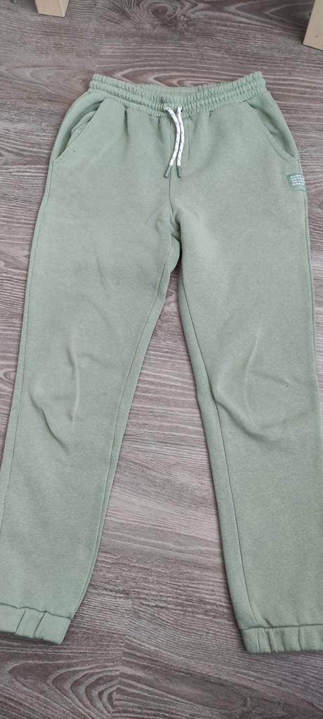 Tepláky reserved, reserved,158