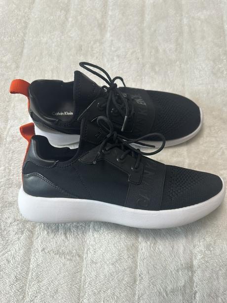 Čierne elastické ľahké tenisky calvin klein jeans, 39