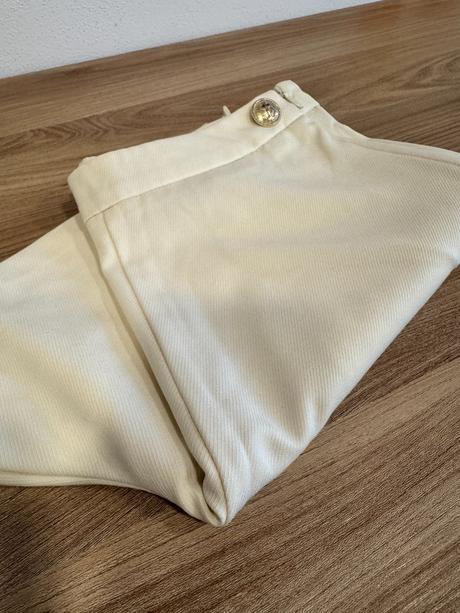 Šortky s vysokým pásom, sinsay,s