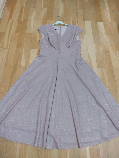 Šaty jsa veľkosť 40, 40