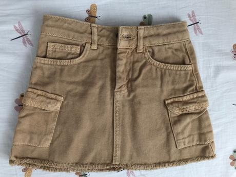 Riflova suknicka s kapsami, zara,122