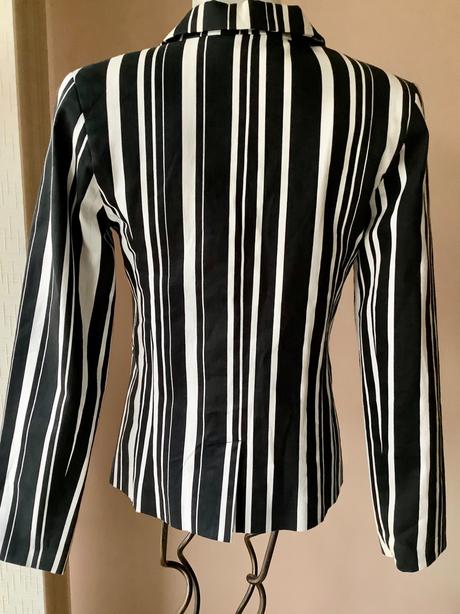 Krásne elasticke sako/2, 38