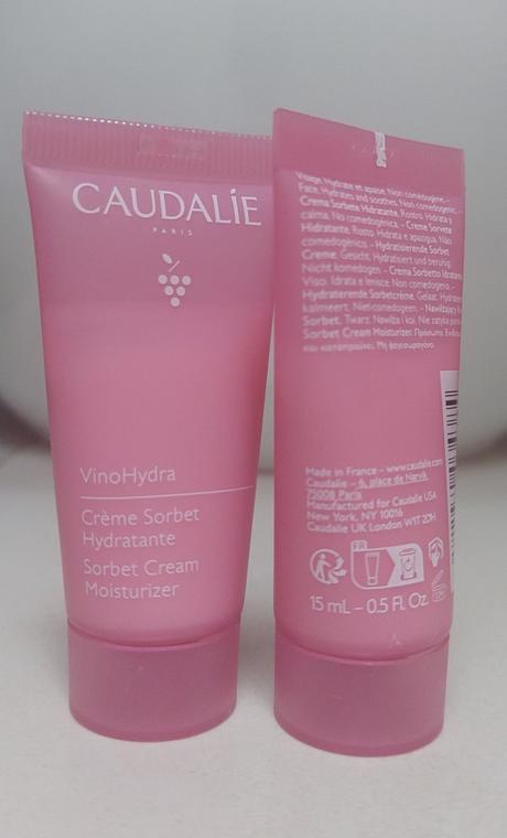 Nove kremy caudalie,