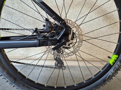 Bicykel cube aim vel. s (ram 16''), kolesa 27,5, 28