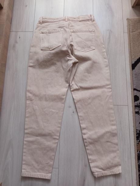 Bledo hnedé rifle, amisu,36