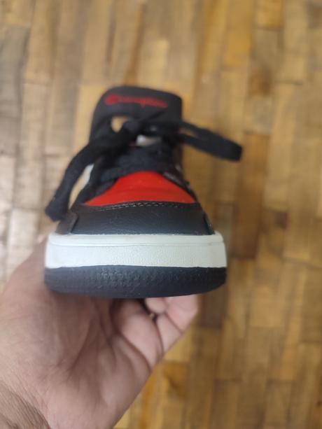 Tenisky, champion,32