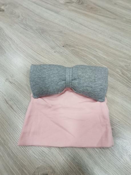 Dievčenska čiapka s veľkou mašľou, 80