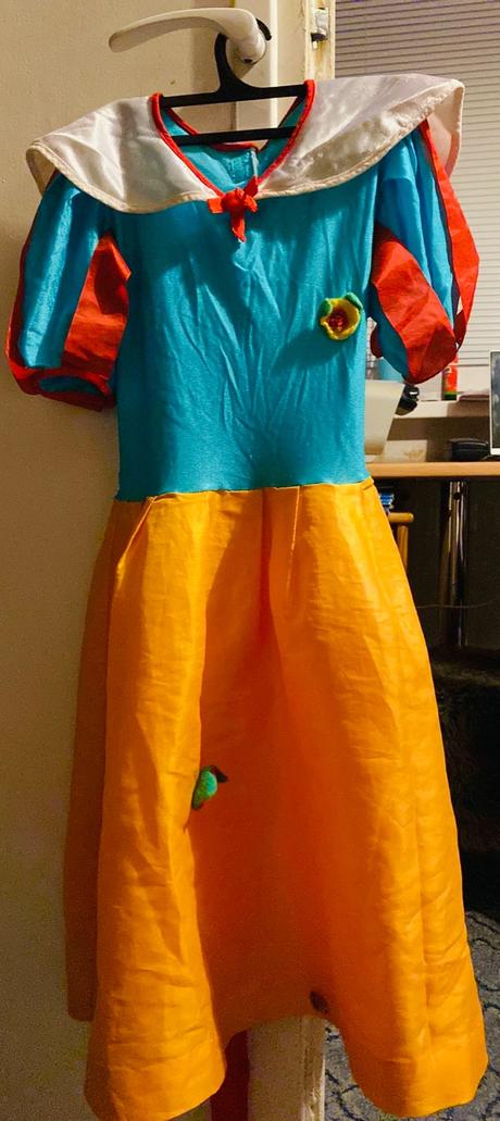 Vintage šaty na karneval snehulienka 104/110,