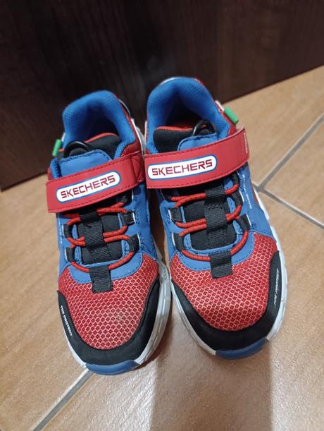 Botasky, skechers,33