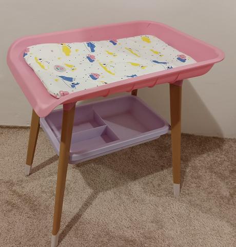 Prebalovaci pult pre bábiky, 