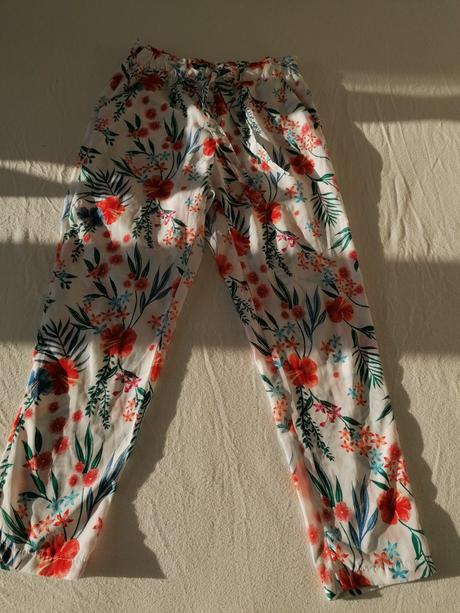Nohavice na leto, calliope,m