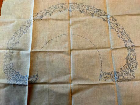 Obrúsok na vyšivanie, 