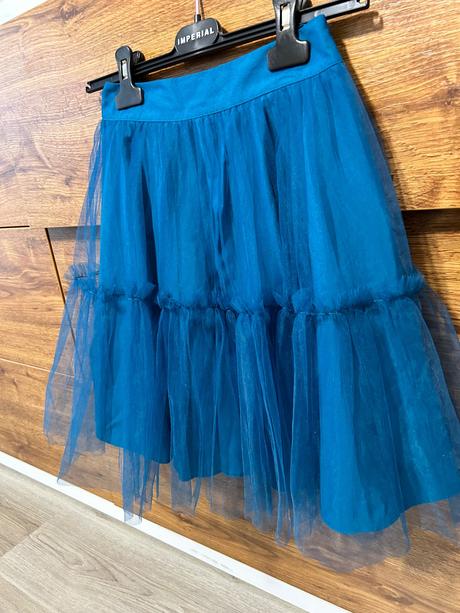 Slávnostná sukňa, 152