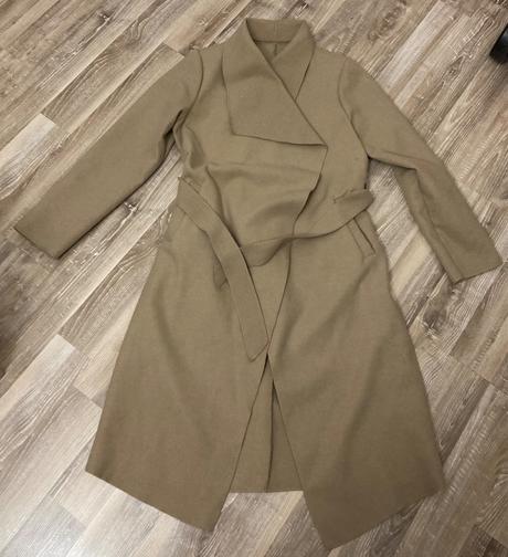 Krásny béžový kabát, m