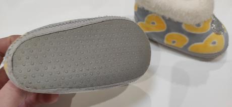 Dojčenské papuče, <17