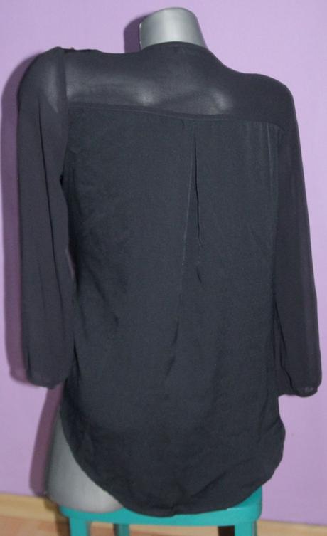 Cierna bluzka vzadu dlhsia, m