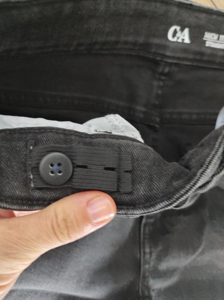 Šortky - ako nové, c&a,146