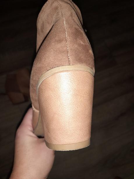 Jarné čižmičky, 39